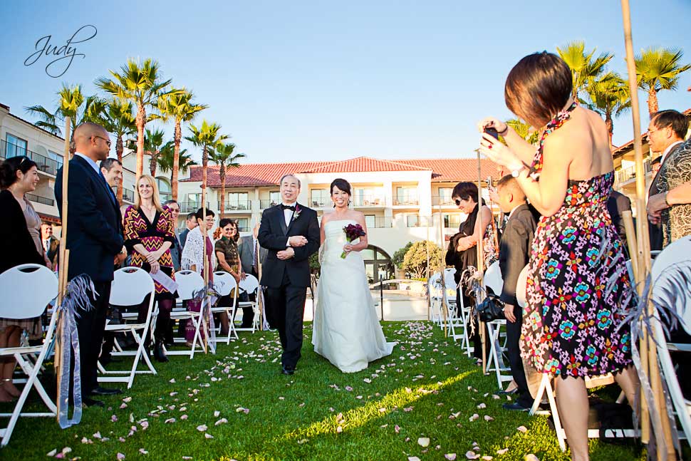 Huntington Hyatt wedding ceremony California Lawn