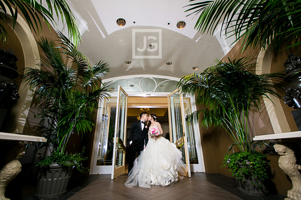 Four Seasons Wedding Photo