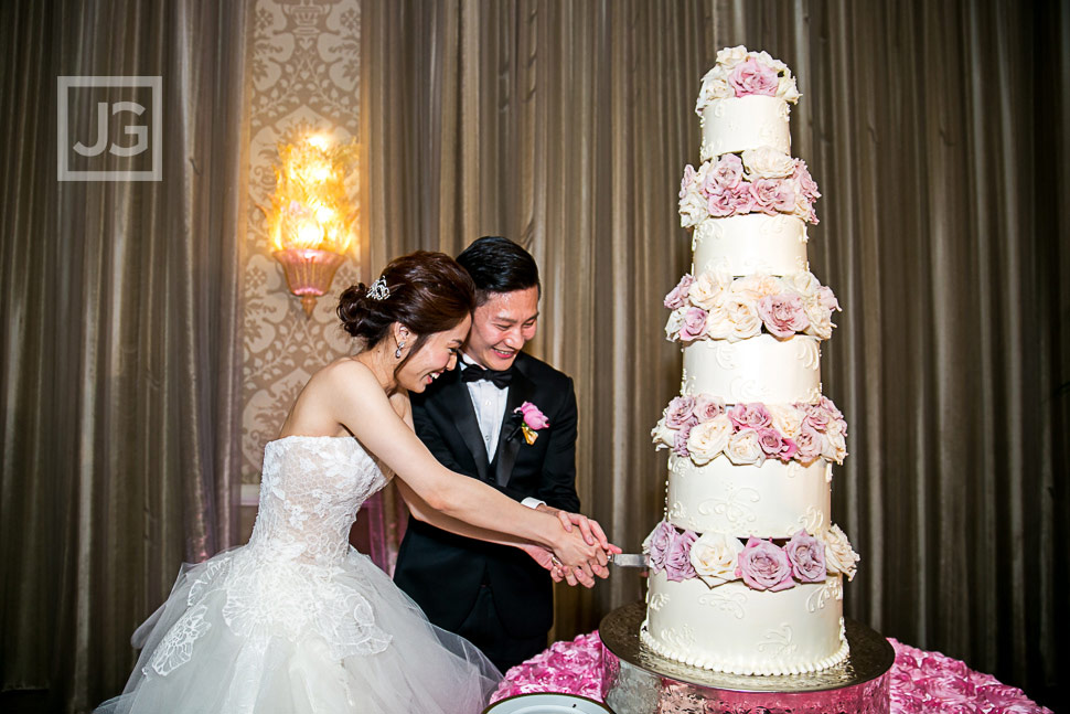 Four Seasons Wedding Cake Cutting