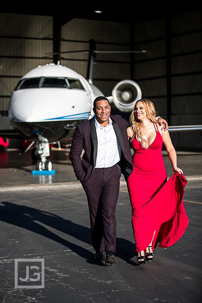 airport-engagement-photography-0012