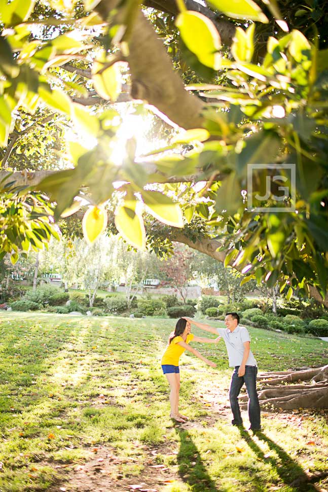 Engagement Photos Ambassador Gardens