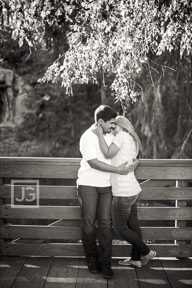 disneyland-engagement-photography-0009