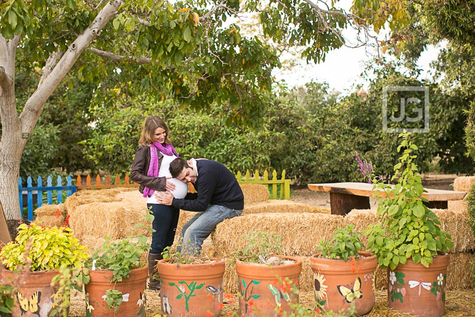 Maternity Photography Fullerton Arboretum Hay Bales