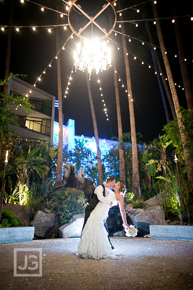 Hotel Maya Night Wedding Photos