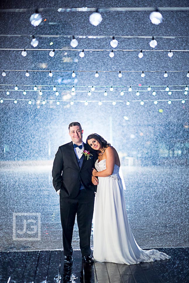 Wedding Photo in the rain