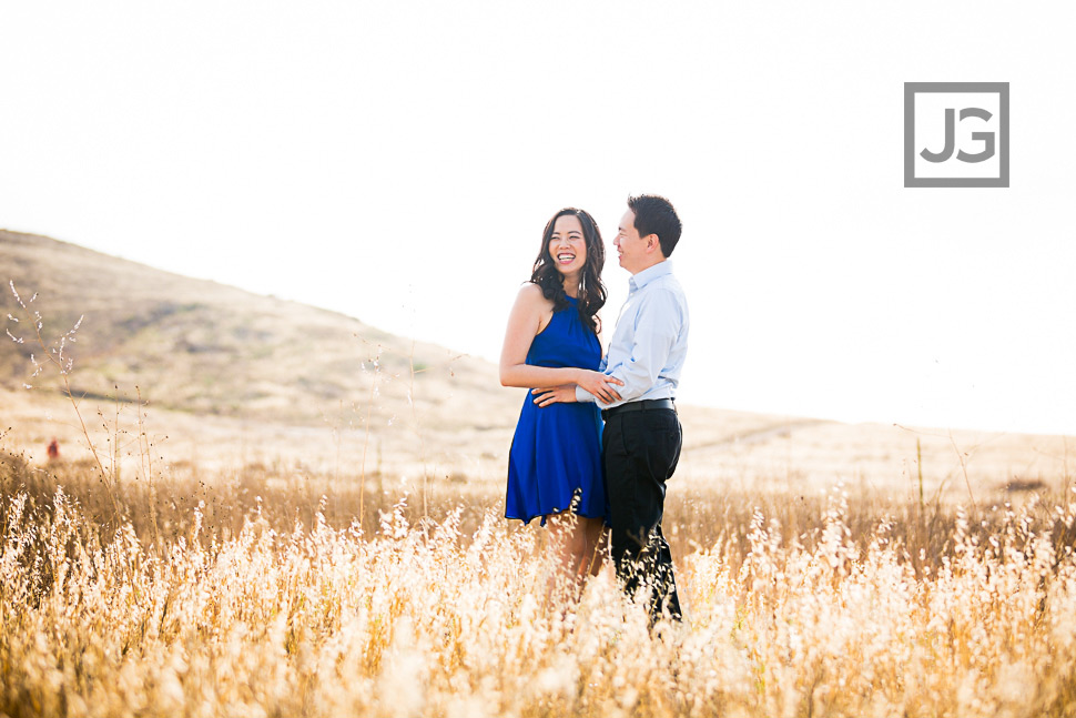 open-field-engagement-photography-0001