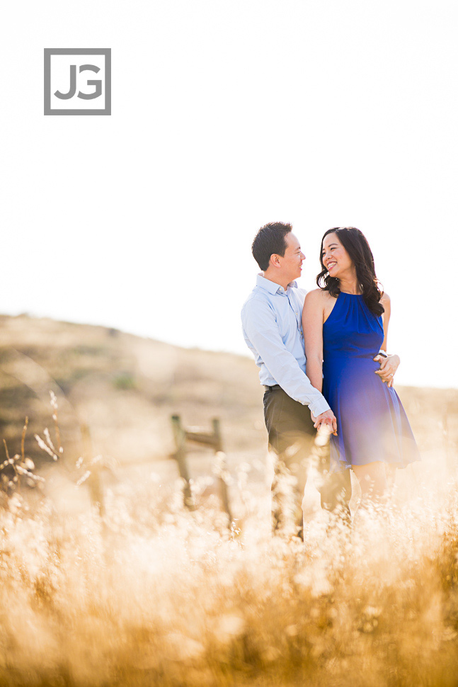 open-field-engagement-photography-0009