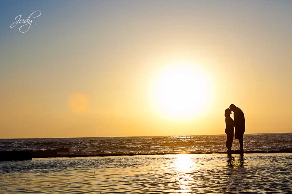 Victoria Beach Engagement Photos
