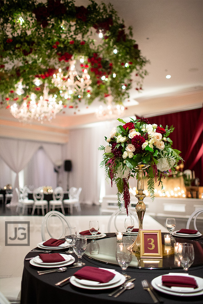 Red roses floral arrangement