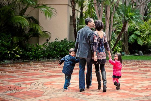 Read more about the article Orange County Family Portrait Photography | The Giglia Family