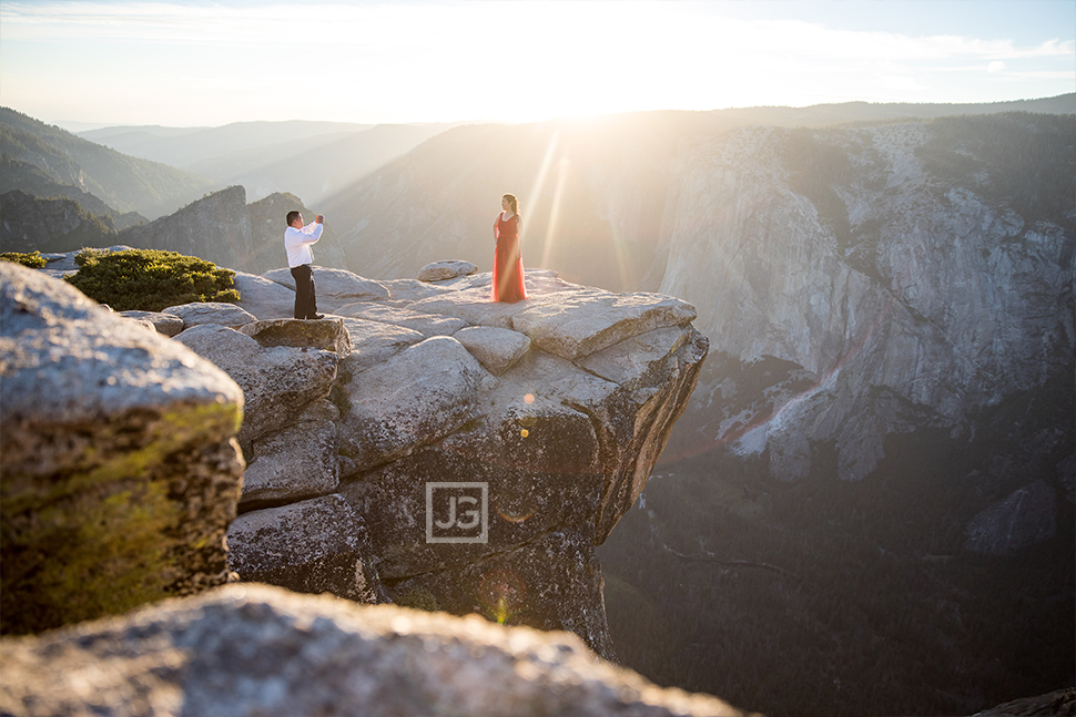 Yosemite Cliffside Engagement Photography