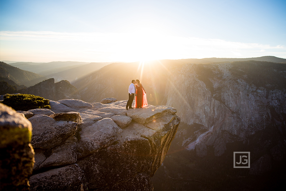 Yosemite Cliffside Engagement Photography