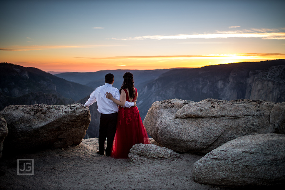 Yosemite Engagement Photography on a Cliff