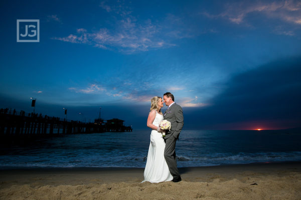 Read more about the article Santa Monica Beach Elopement Wedding Photography | Coree + Chris