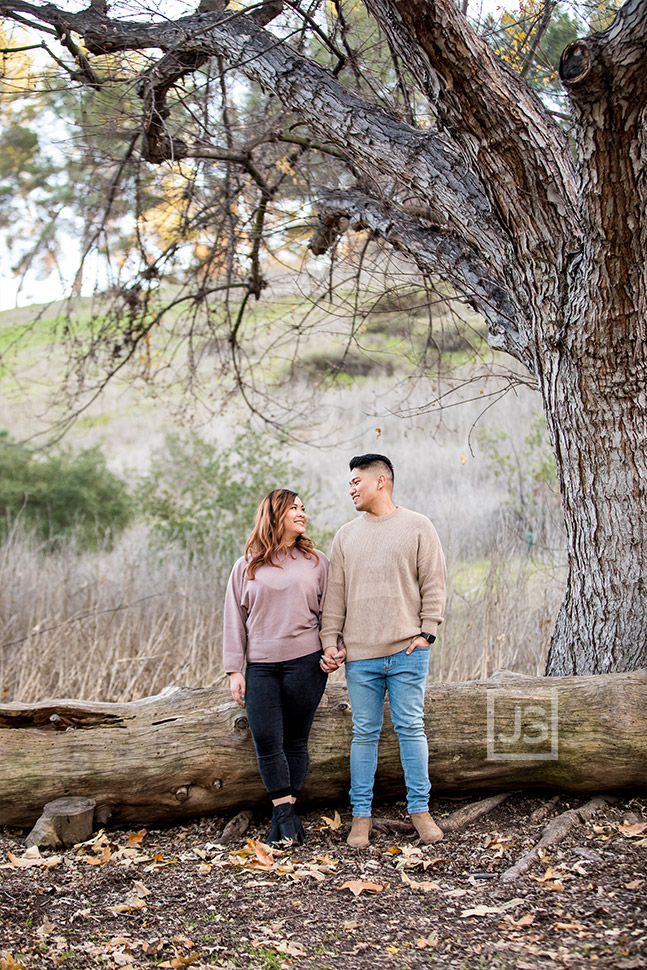 Bonelli Park Engagement Photography with a Log