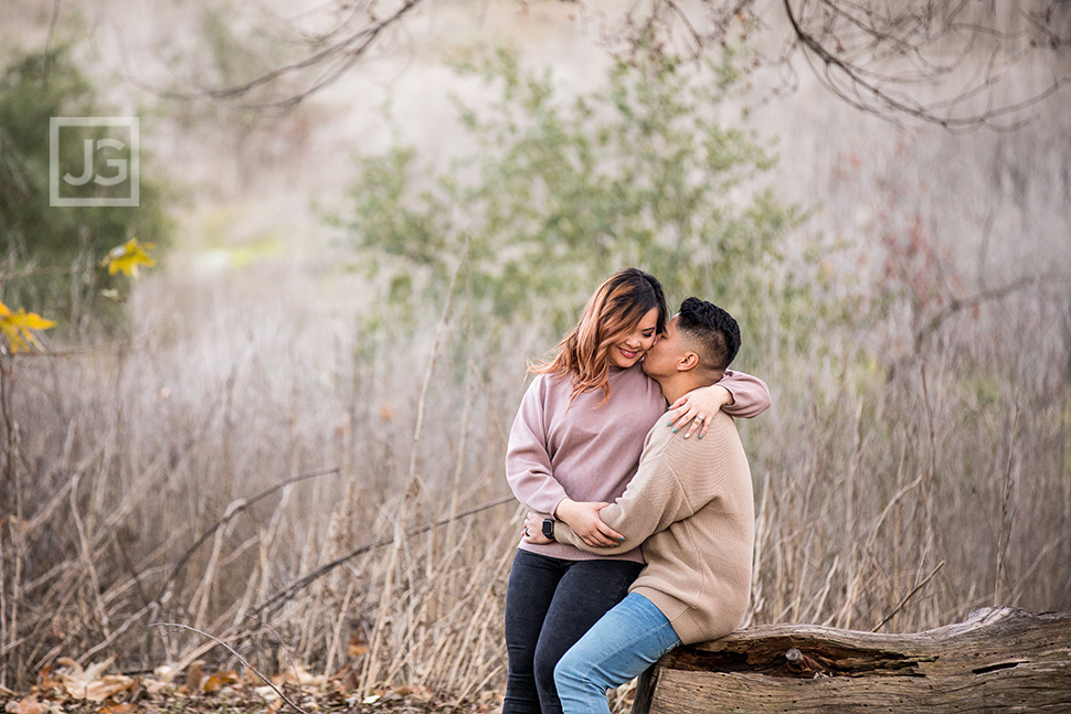 Bonelli Park Engagement Photography under a Tree