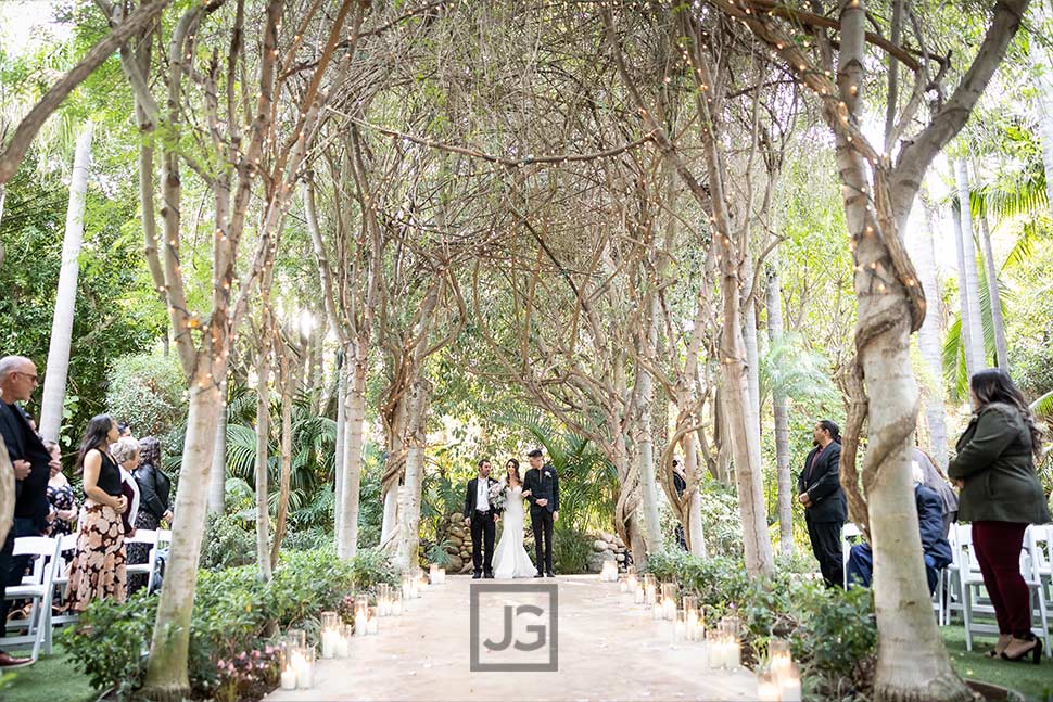 Hartley Botanical Gardens Wedding Ceremony
