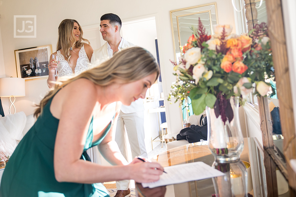 Signing the marriage certificate