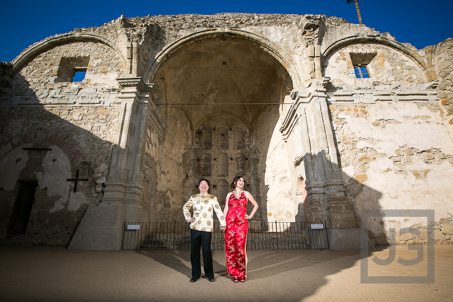 Mission San Juan Capistrano, Trash the dress