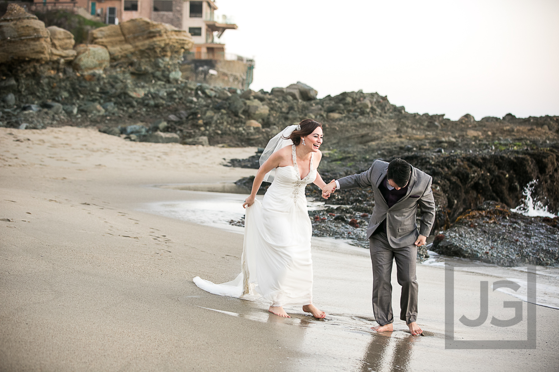 Laguna Beach, Trash the dress