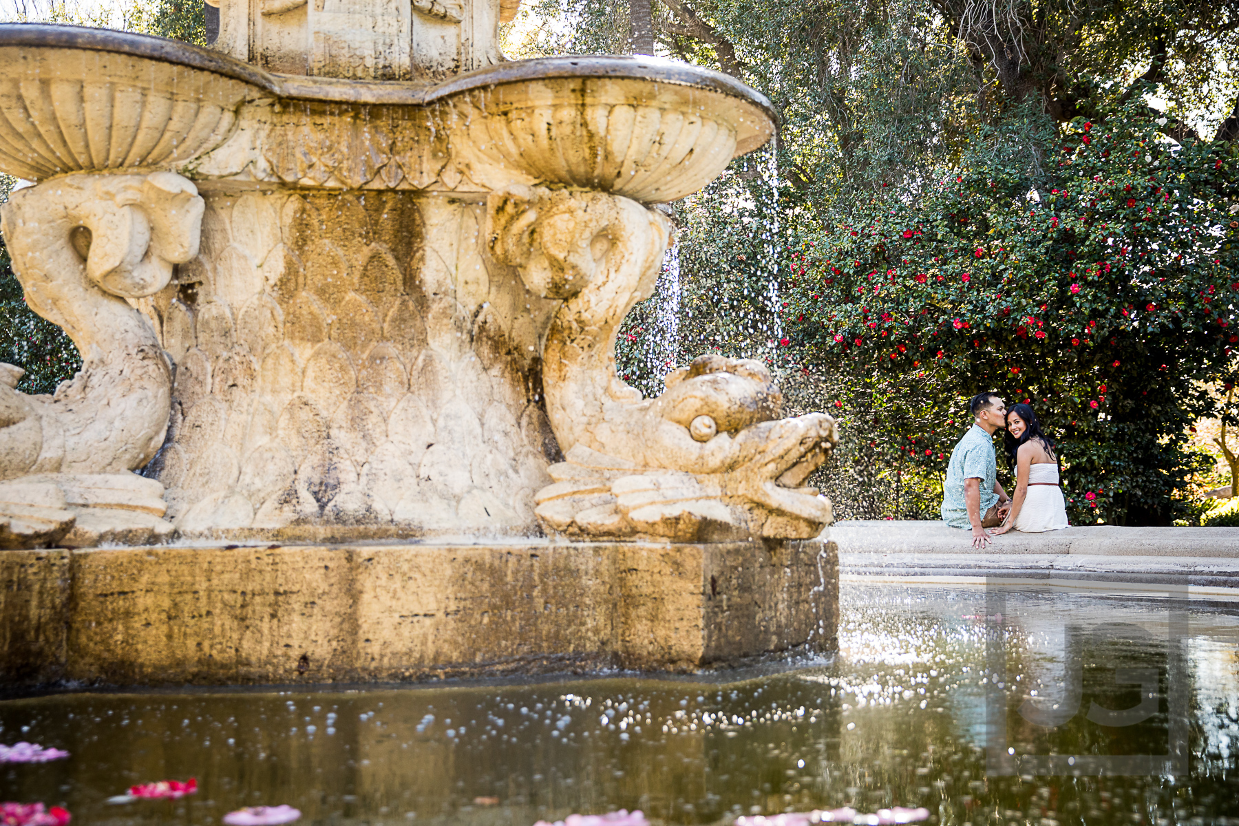 Engagement Photo Huntington Library at Large Water Fountain