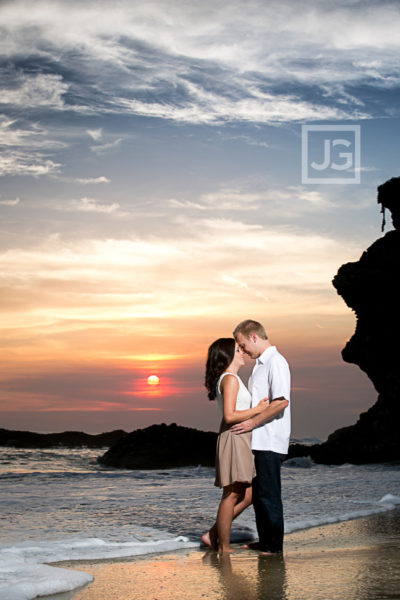 Read more about the article Laguna Beach Engagement Photography Thousand Steps | Brittany + Kirk